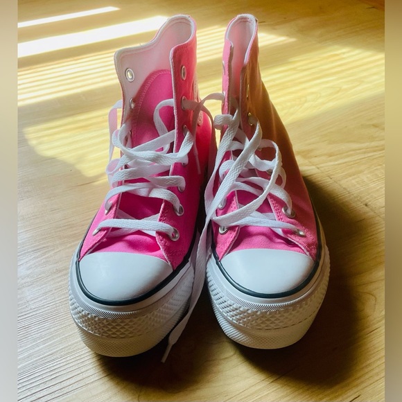 NWT Pink Converse All Star High Lift High Top W7. - Picture 3 of 3